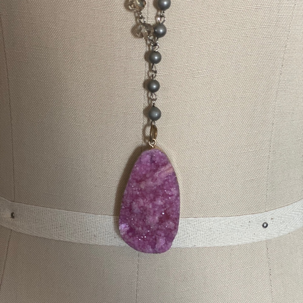 Gremelli Boutique Druzy Necklace Clear Pink​​​​​​​​​ - Picture 3 of 4